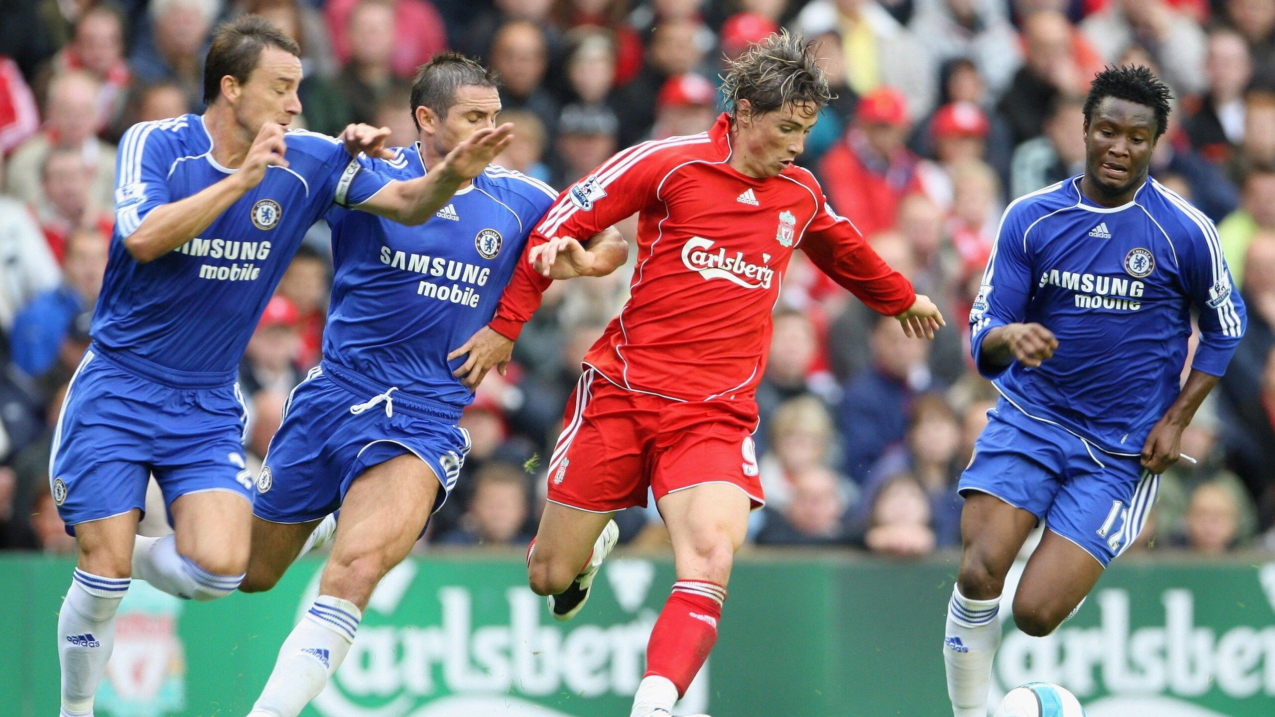 “激情四溢！明星阵容拼尽全力，演绎最火爆赛事”，女明星的激动片段